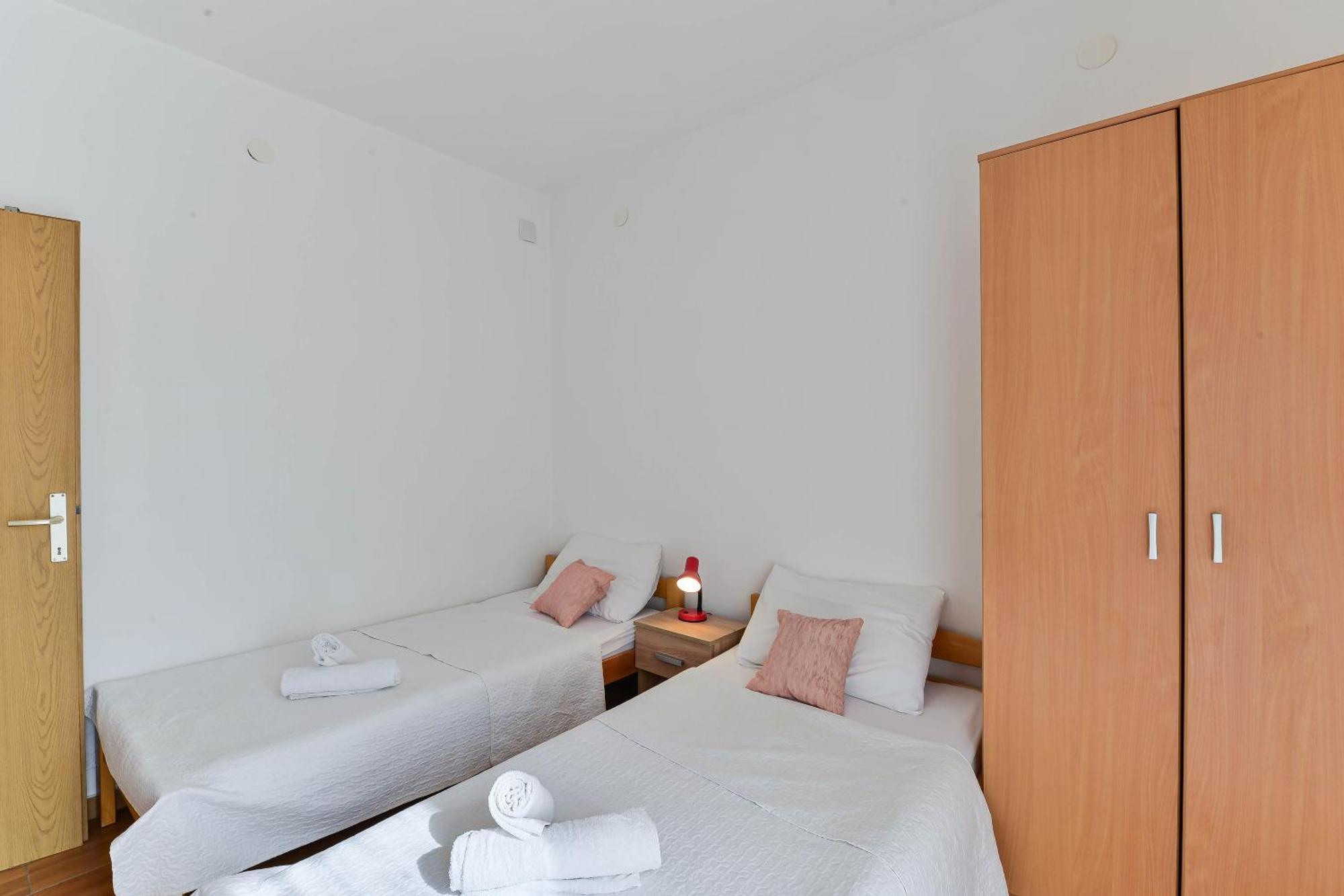Apartments Citrus Turanj Kültér fotó