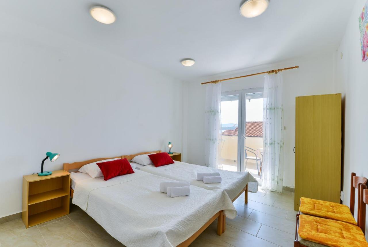Apartments Citrus Turanj Kültér fotó