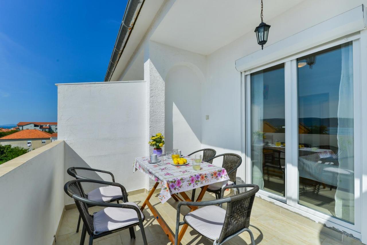 Apartments Citrus Turanj Kültér fotó